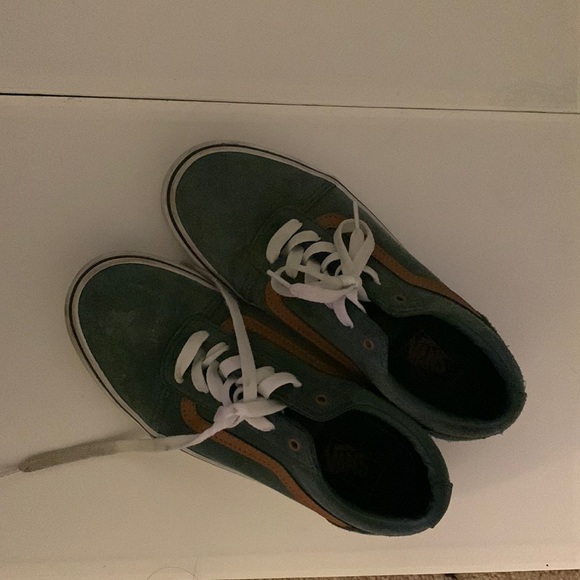 Kids size 5 vans, green and brown - Picture 1 of 4